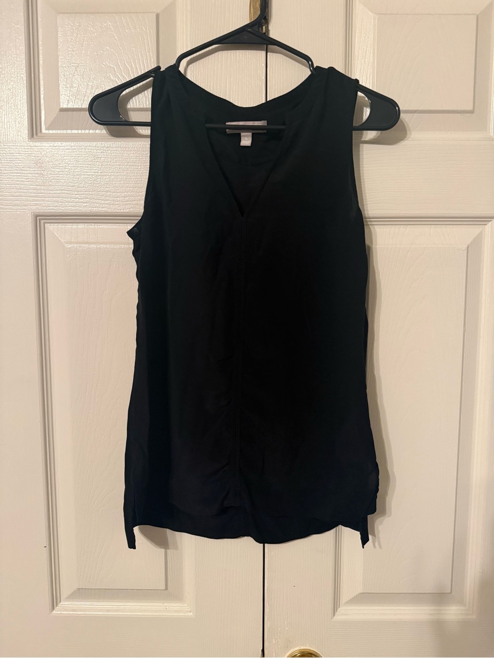 Banana Republic Black V-Neck Sleeveless Camisole